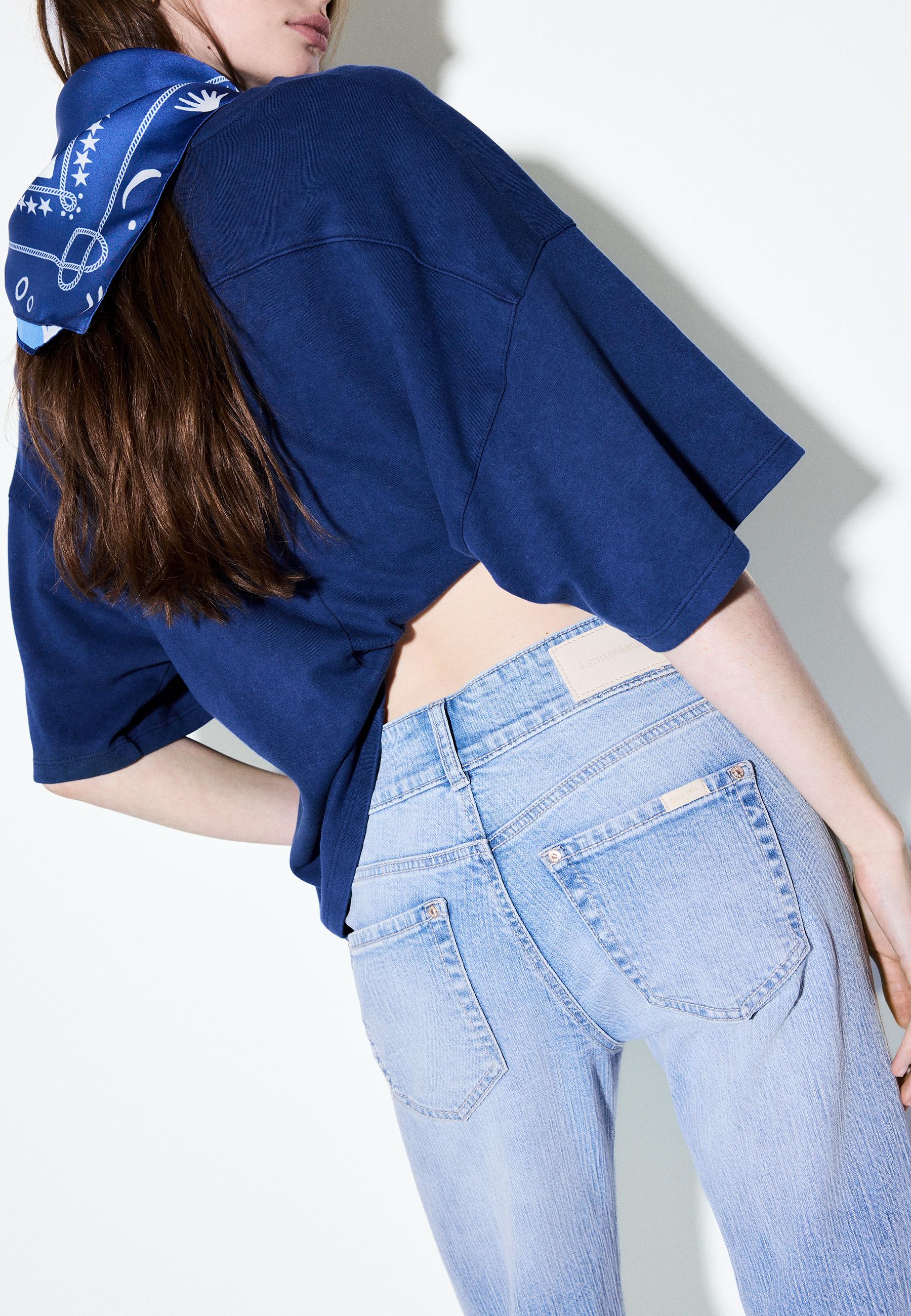 Low-rise jeans with seam pockets — MEDIUM LIGHT BLUE DENIM
