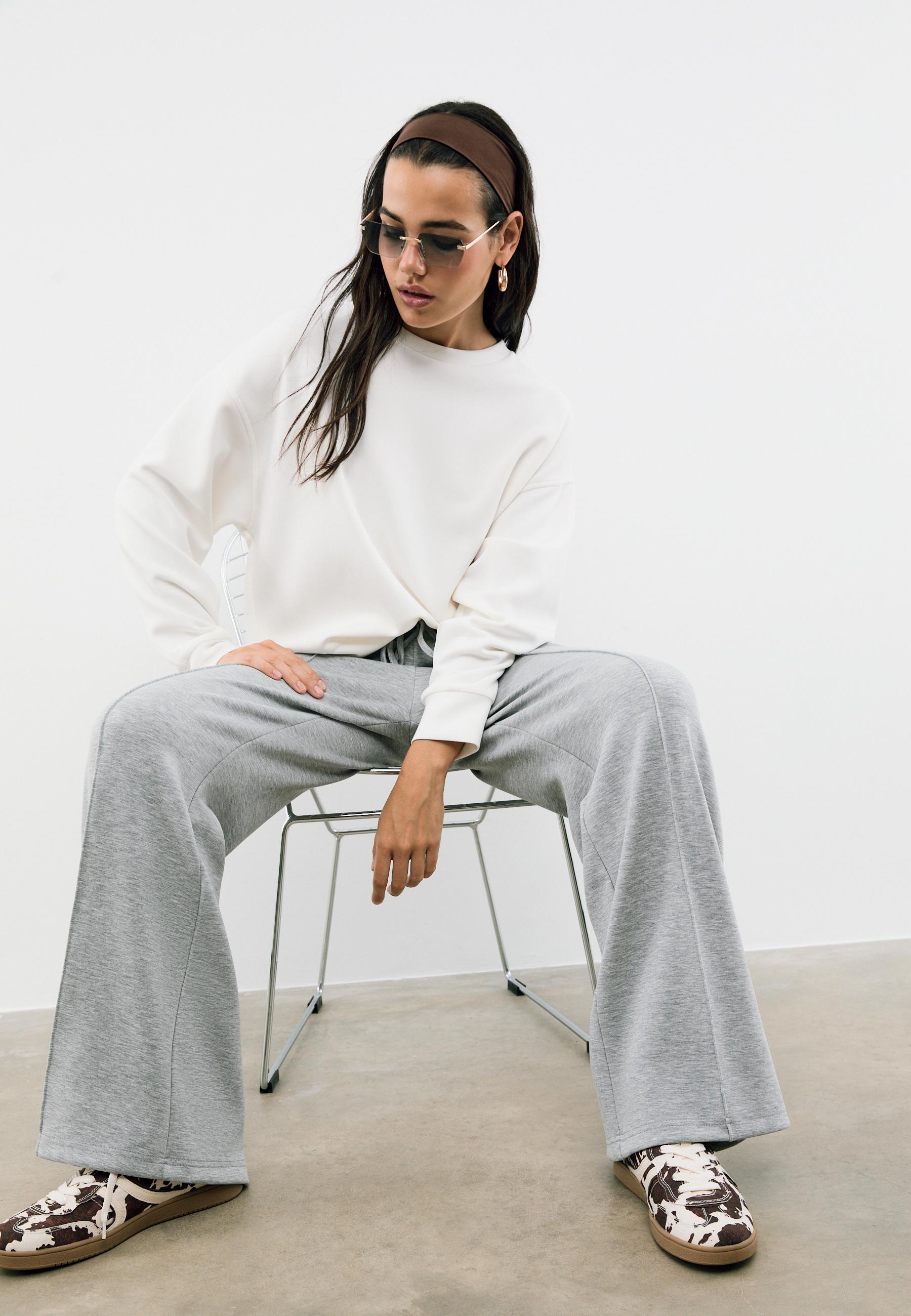 Soft-touch wide-leg pin-tuck joggers — Grey melange