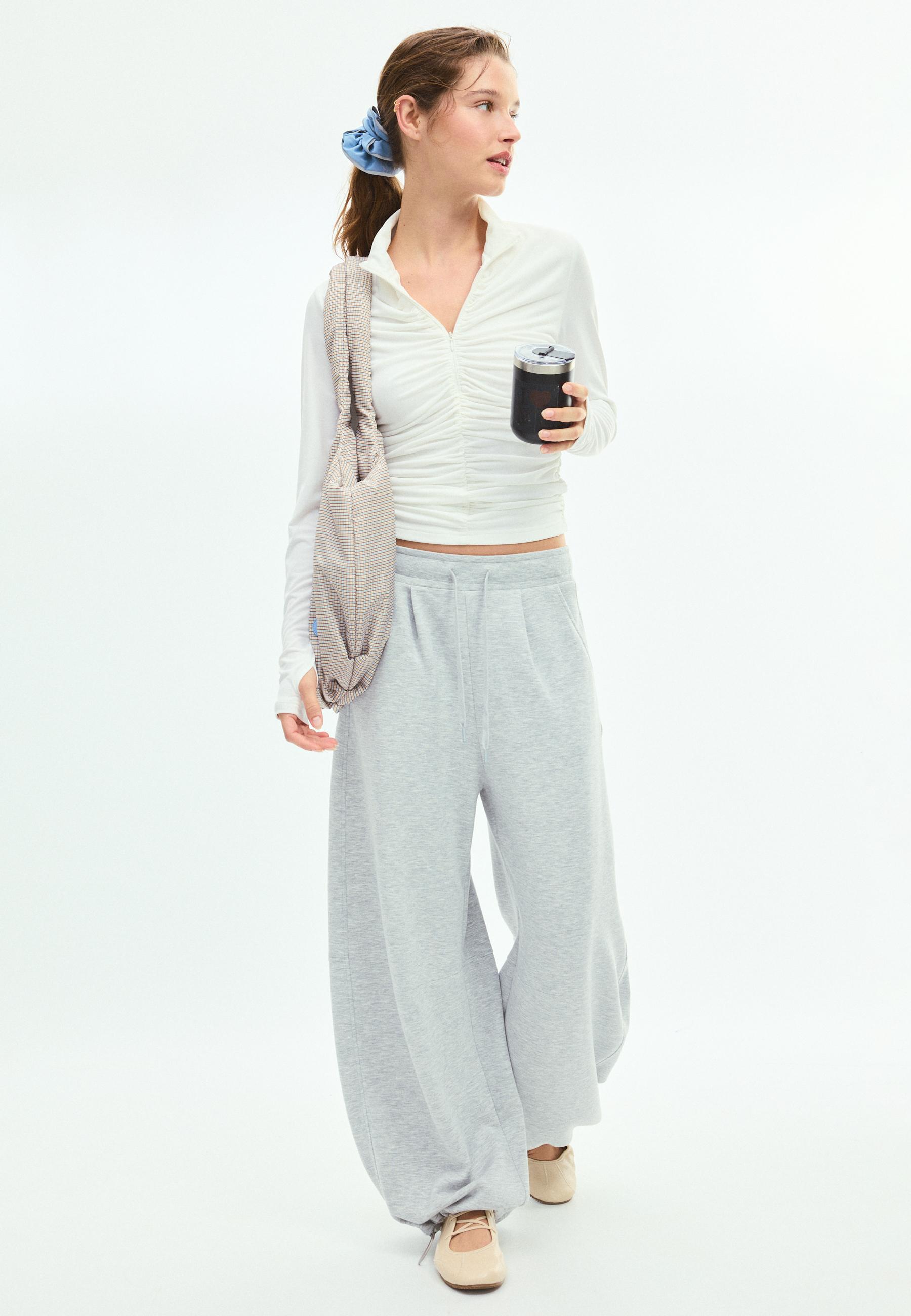 Soft-touch barrel joggers with stoppers — Grey melange