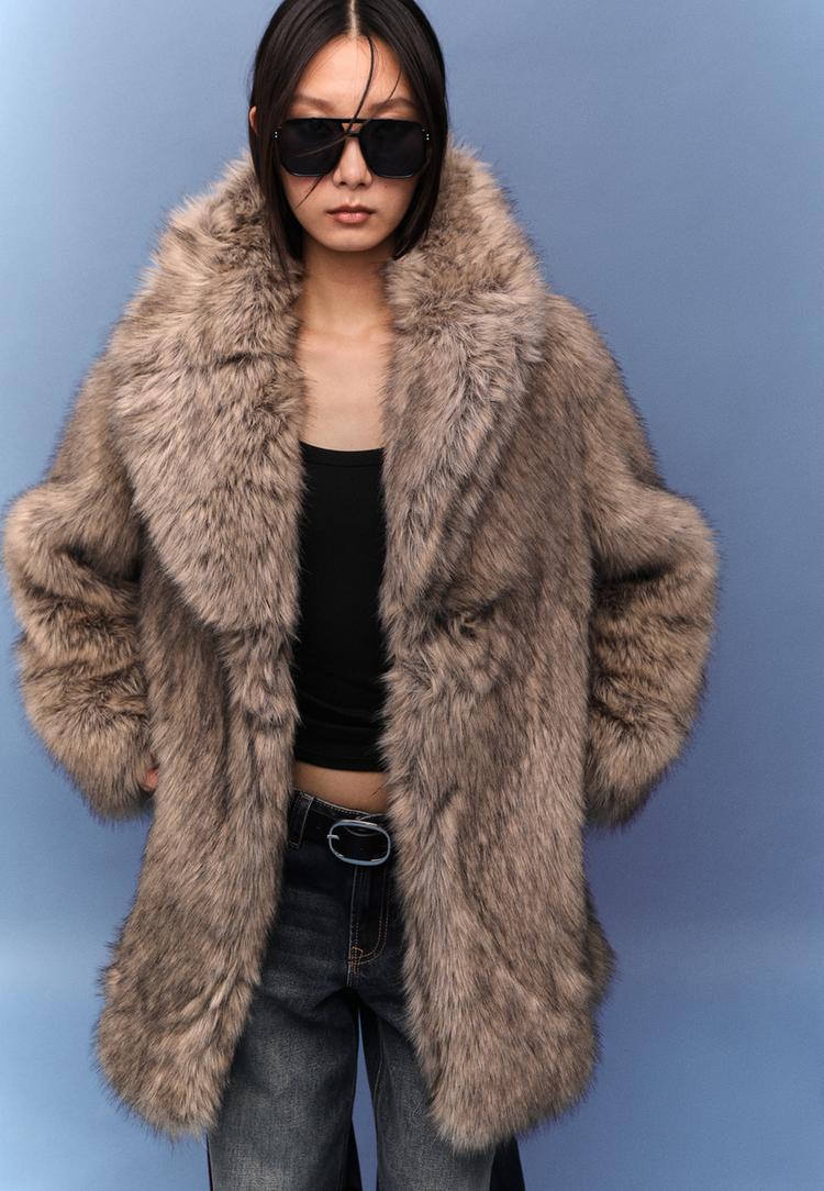 regular fit faux fur coat