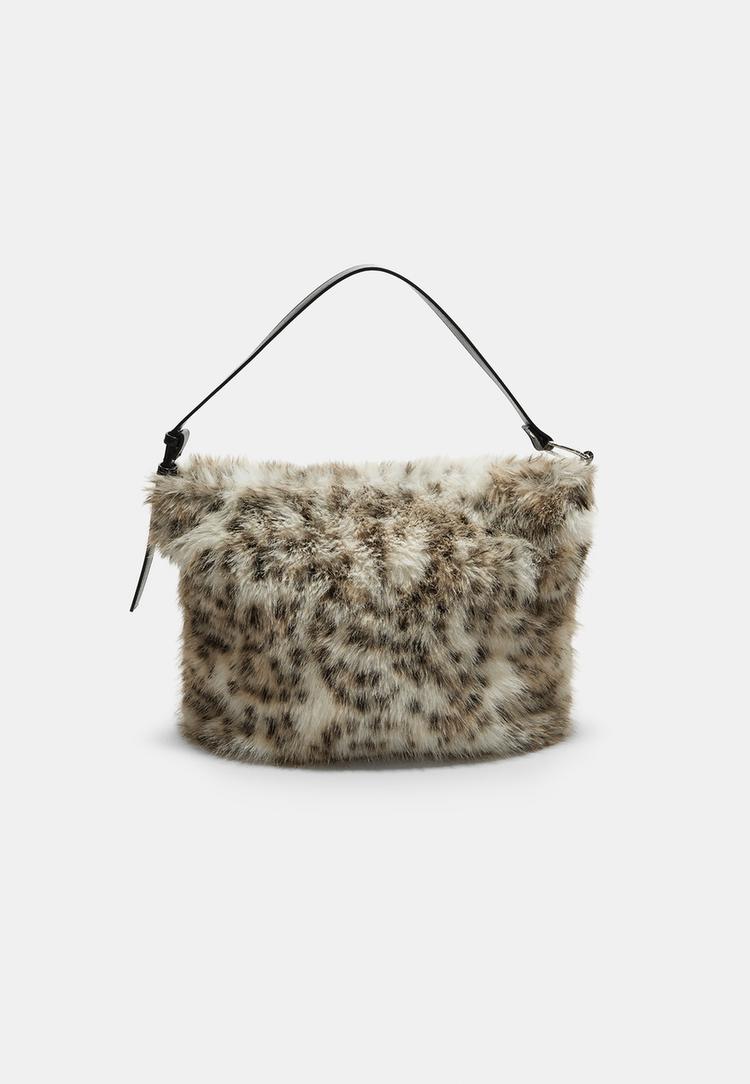 schultertasche-mit-kunstfell