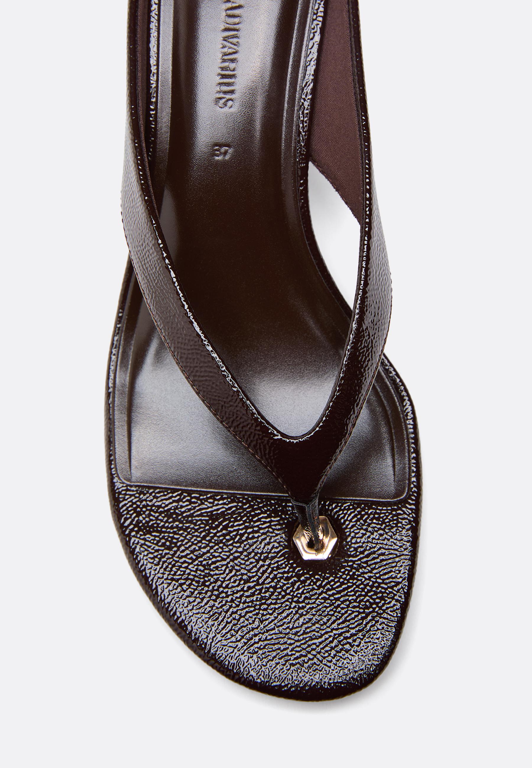 Leather effect thong heeled sandals — BROWN