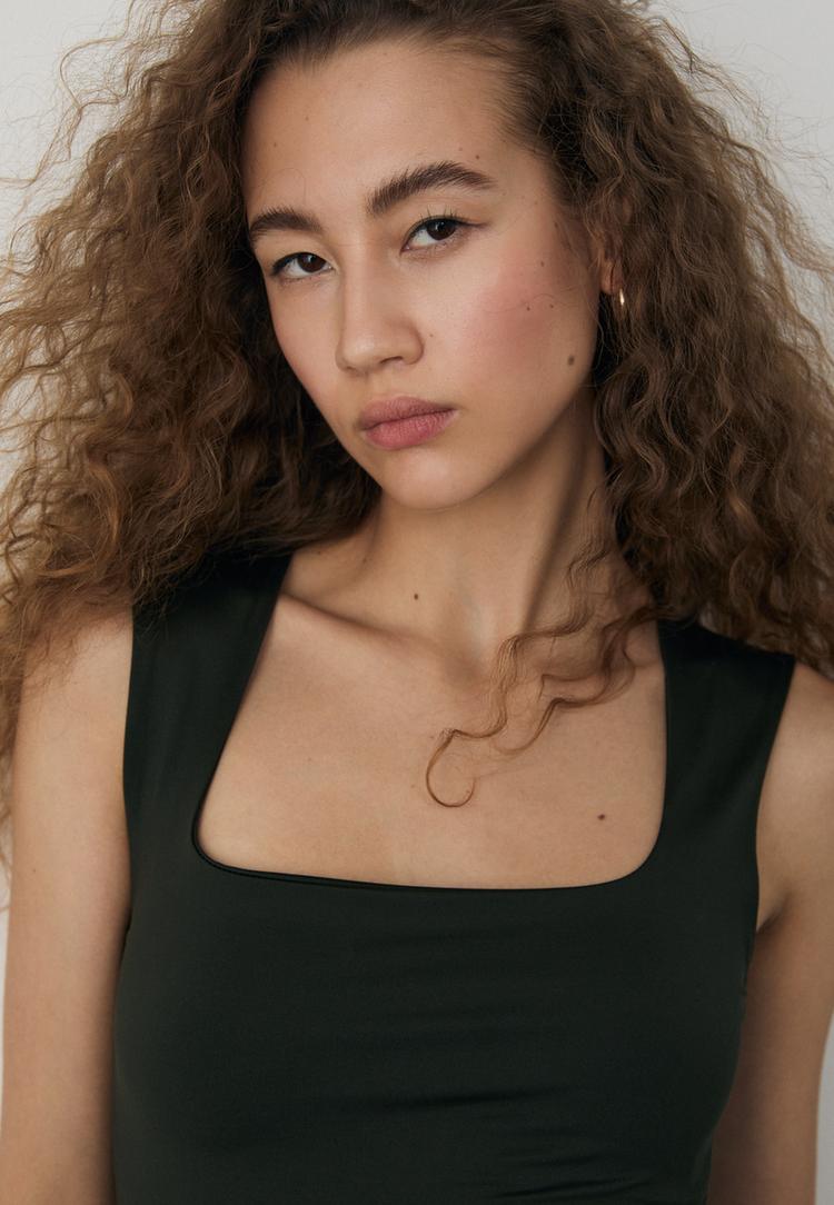 body poliamida escote cuadrado