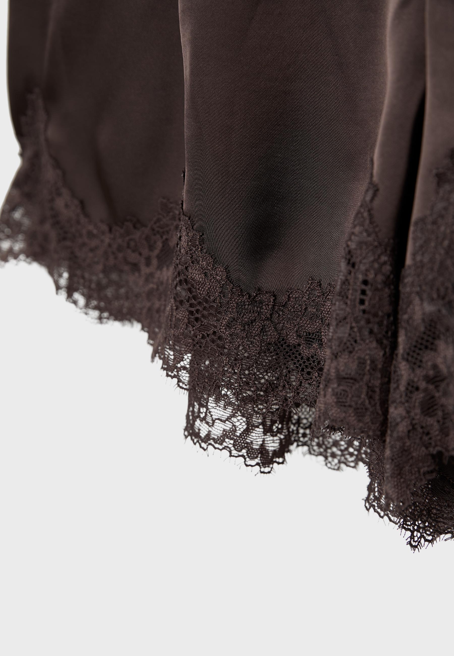 Satin lace shorts — Brown