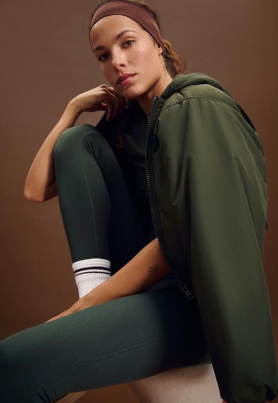 chaqueta acolchada abullonada