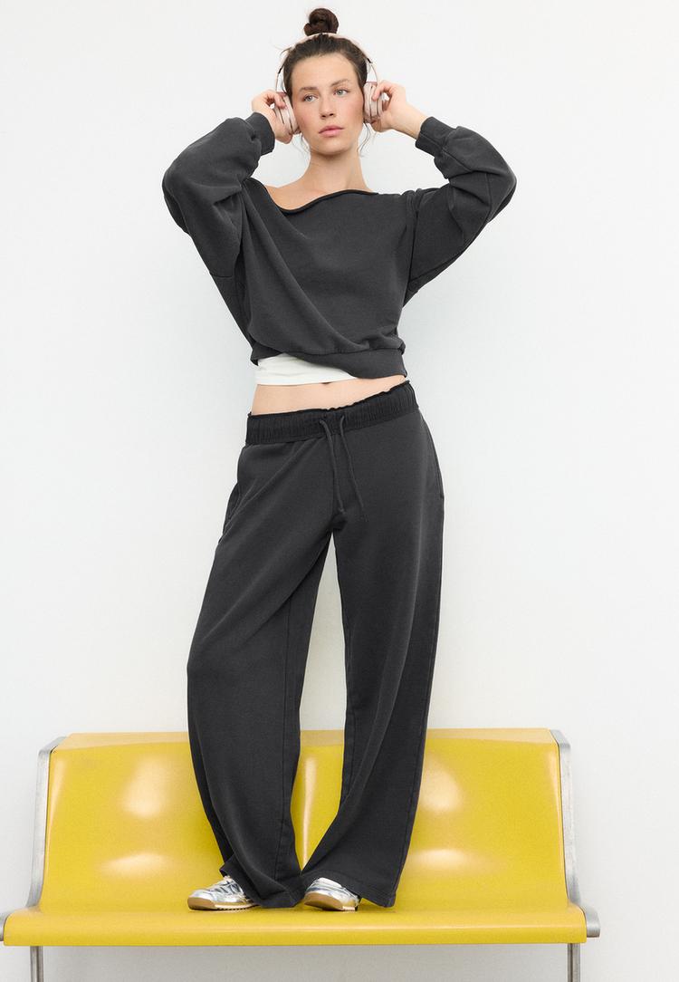 Stradivarius Pantaloni Jogger Drepți Cu Efect Spălăcit Gri Închis Xl