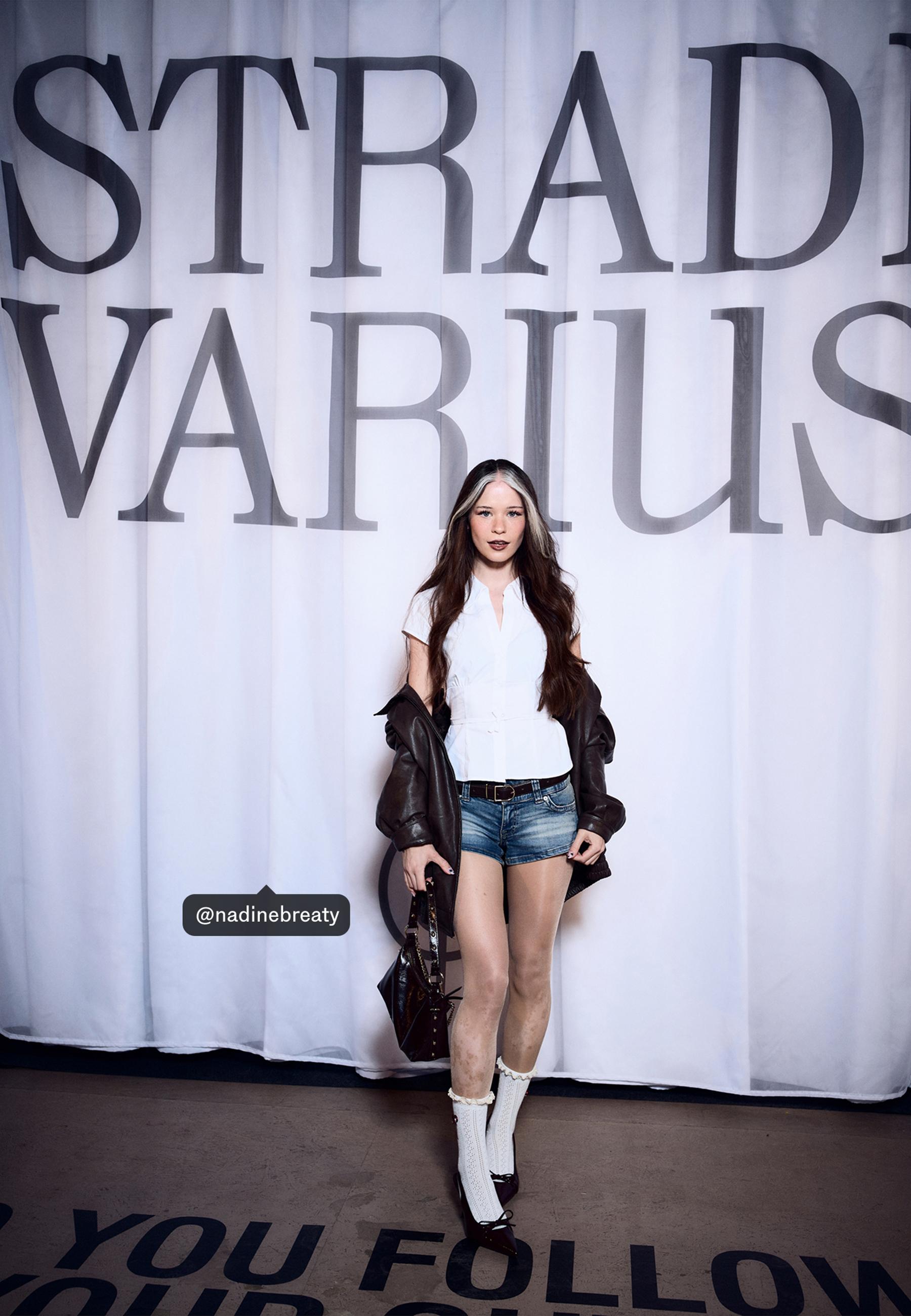 Stradivarius Göğüs altı kesimli kısa kollu gömlek