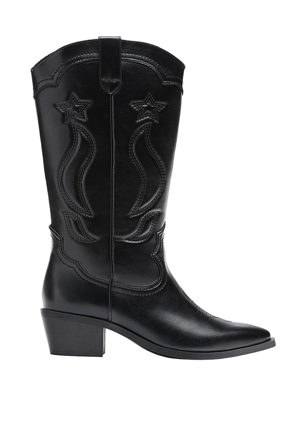 Heeled cowboy boots