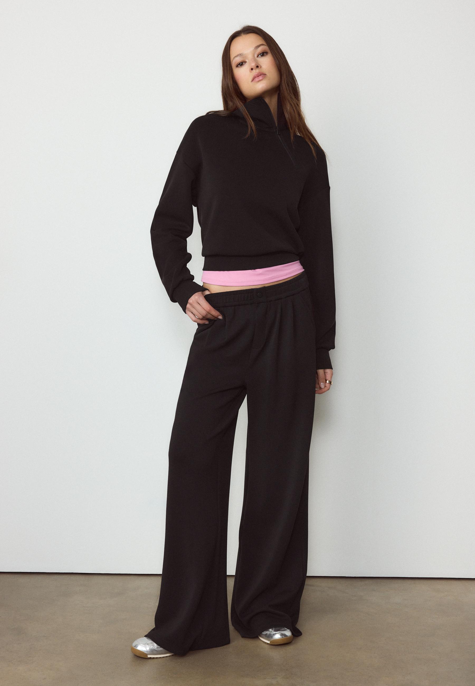 Soft-touch darted trousers — Black