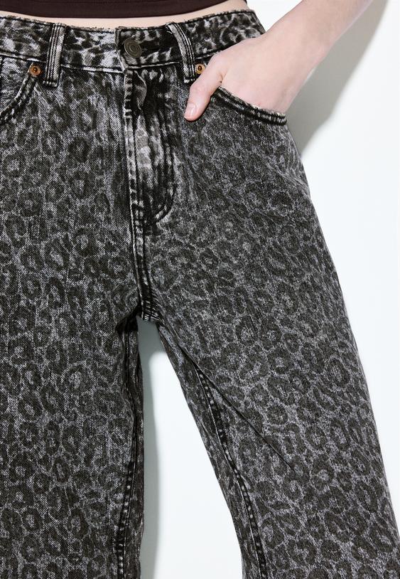 Stradivarius Straight Wide-Leg Leopard Print Jeans Black Denim Washed Effect 6