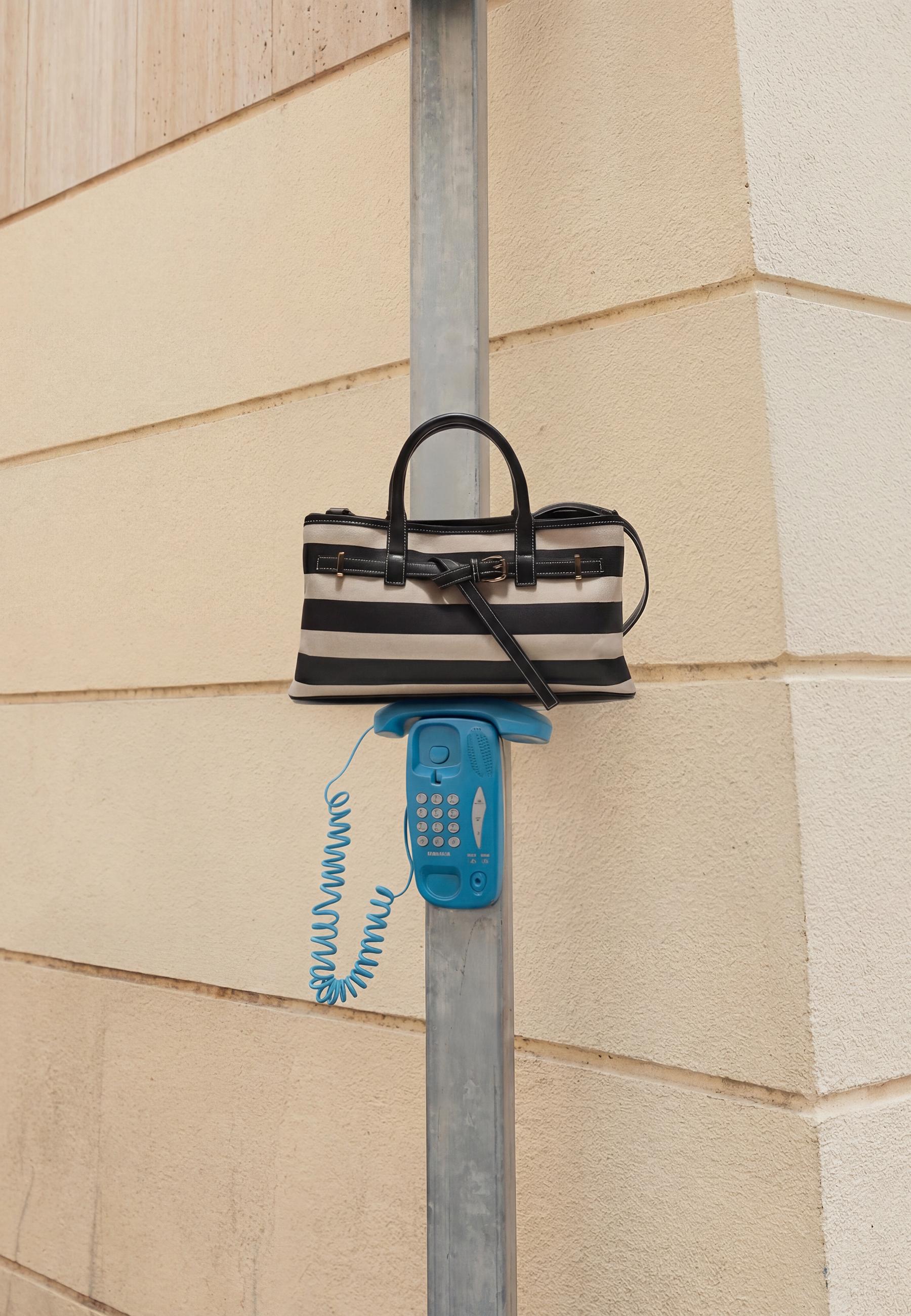 Canvas tote bag — Black