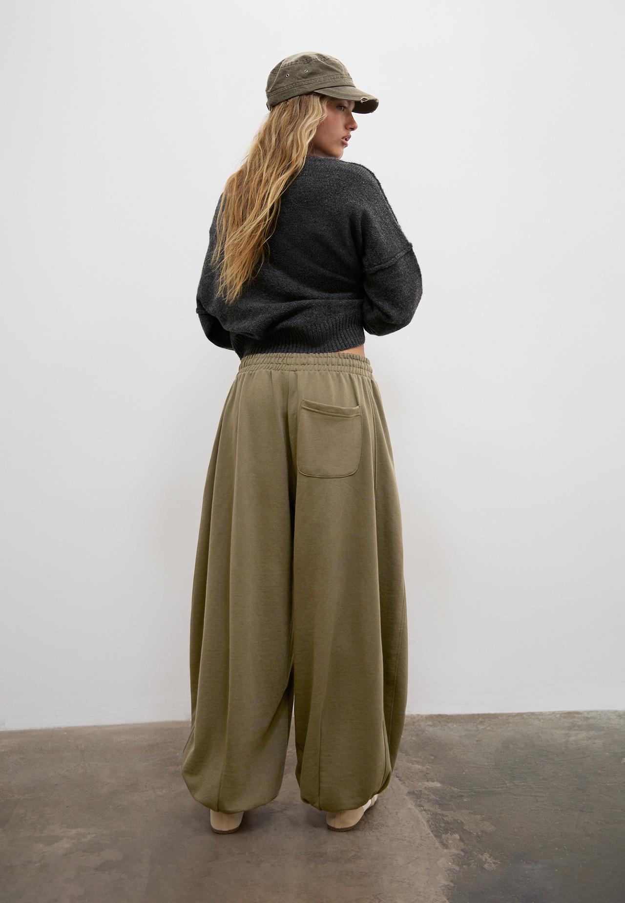 Balloon jogger trousers with stoppers — Khaki