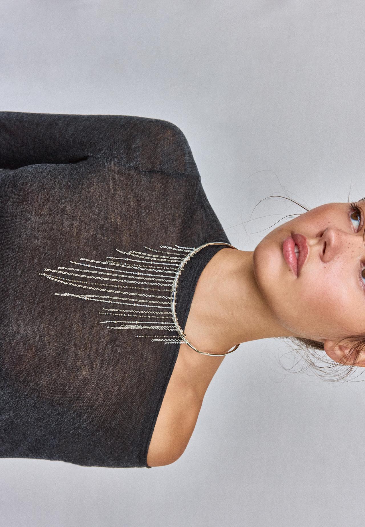 Waterfall choker necklace — Grey