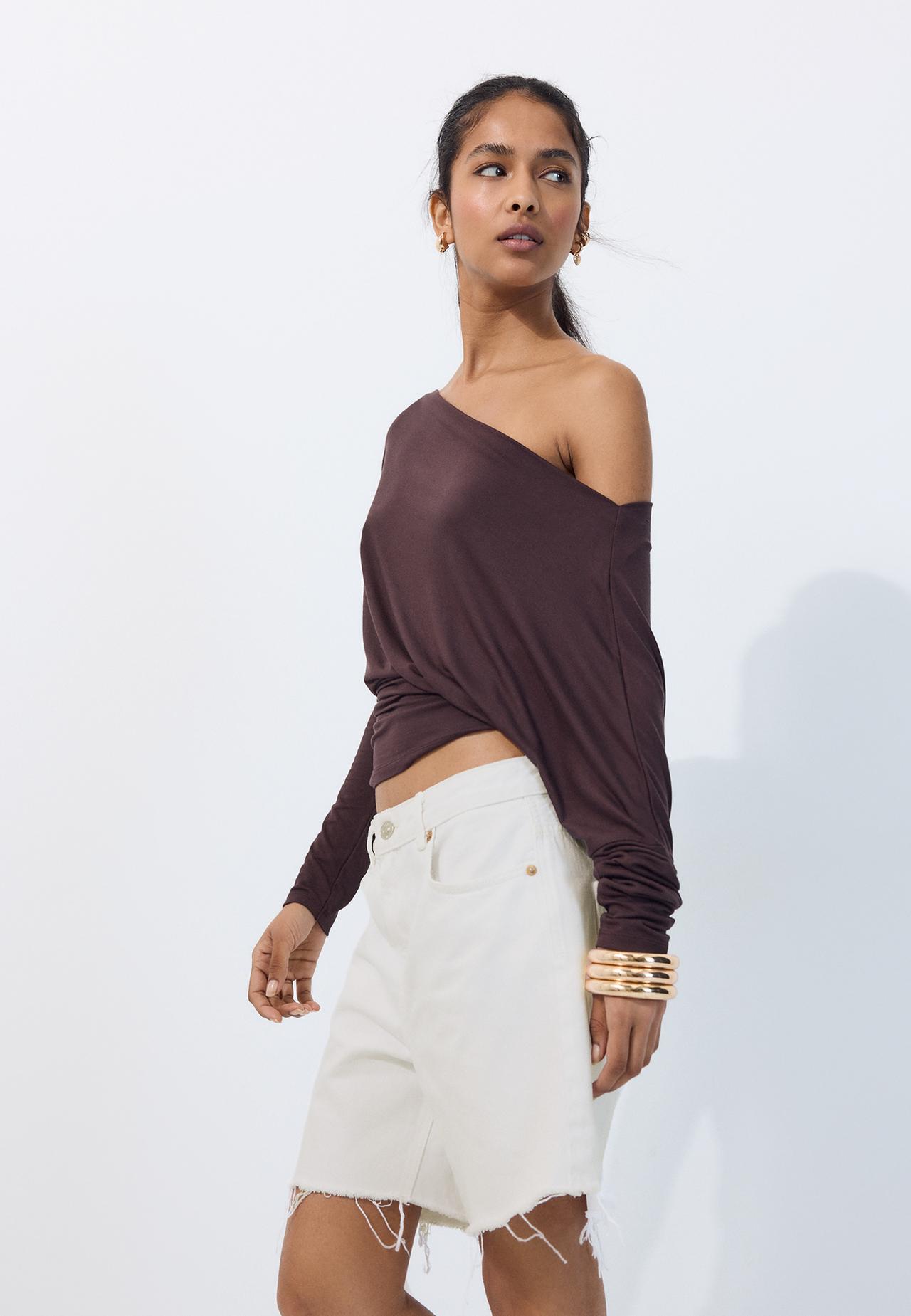 Asymmetric modal T-shirt — Brown