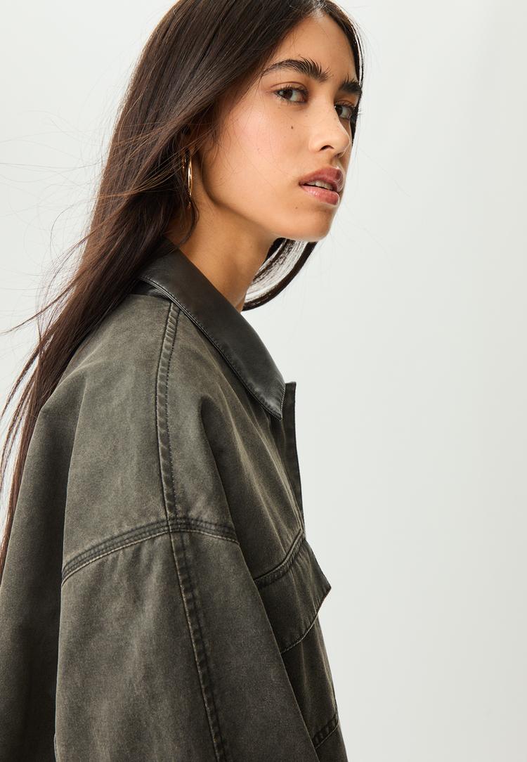 cazadora encerada oversize
