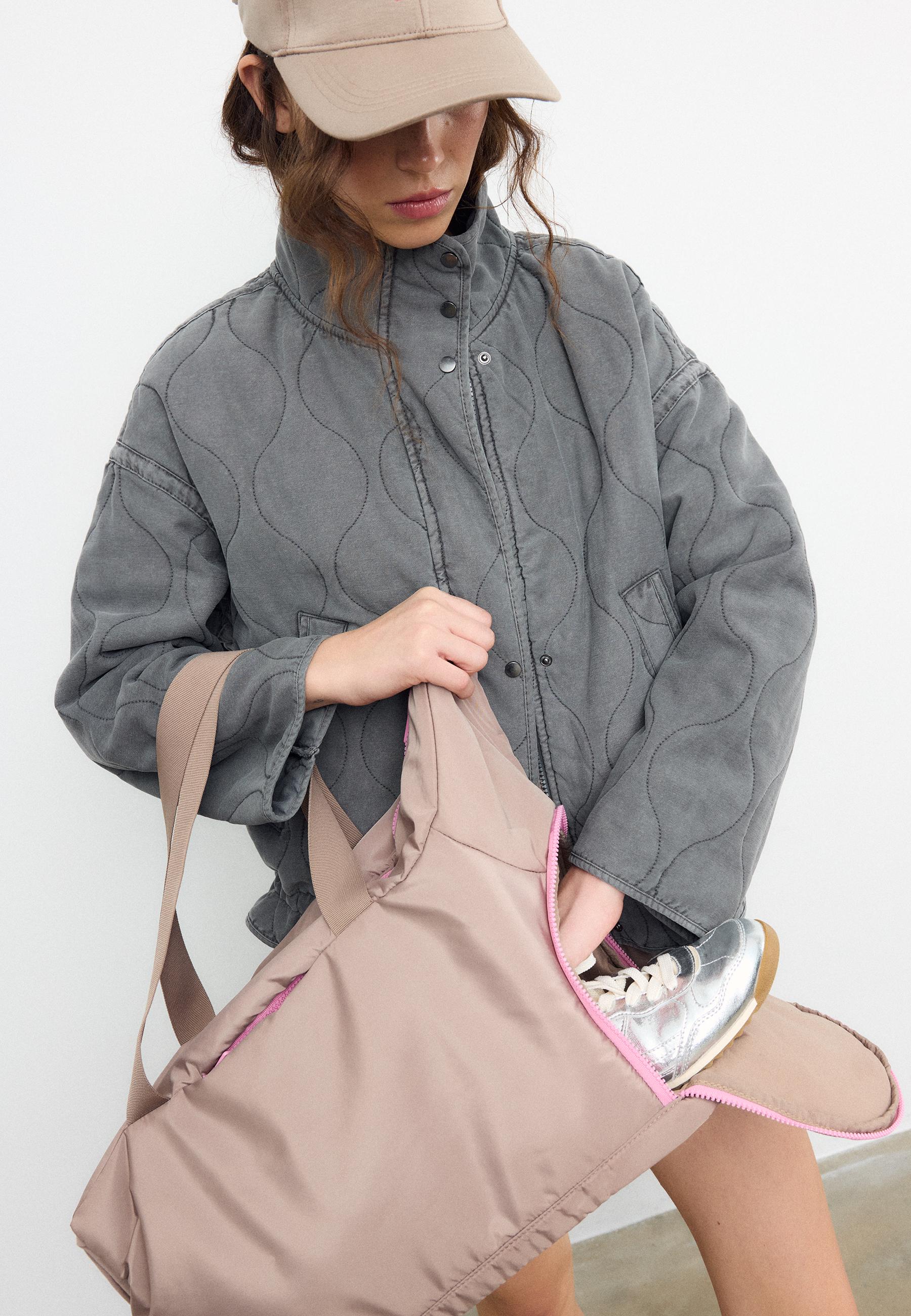 Contrast bag — Beige
