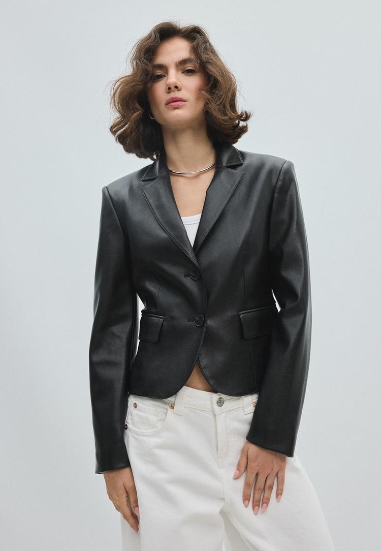 short fitted blazer
