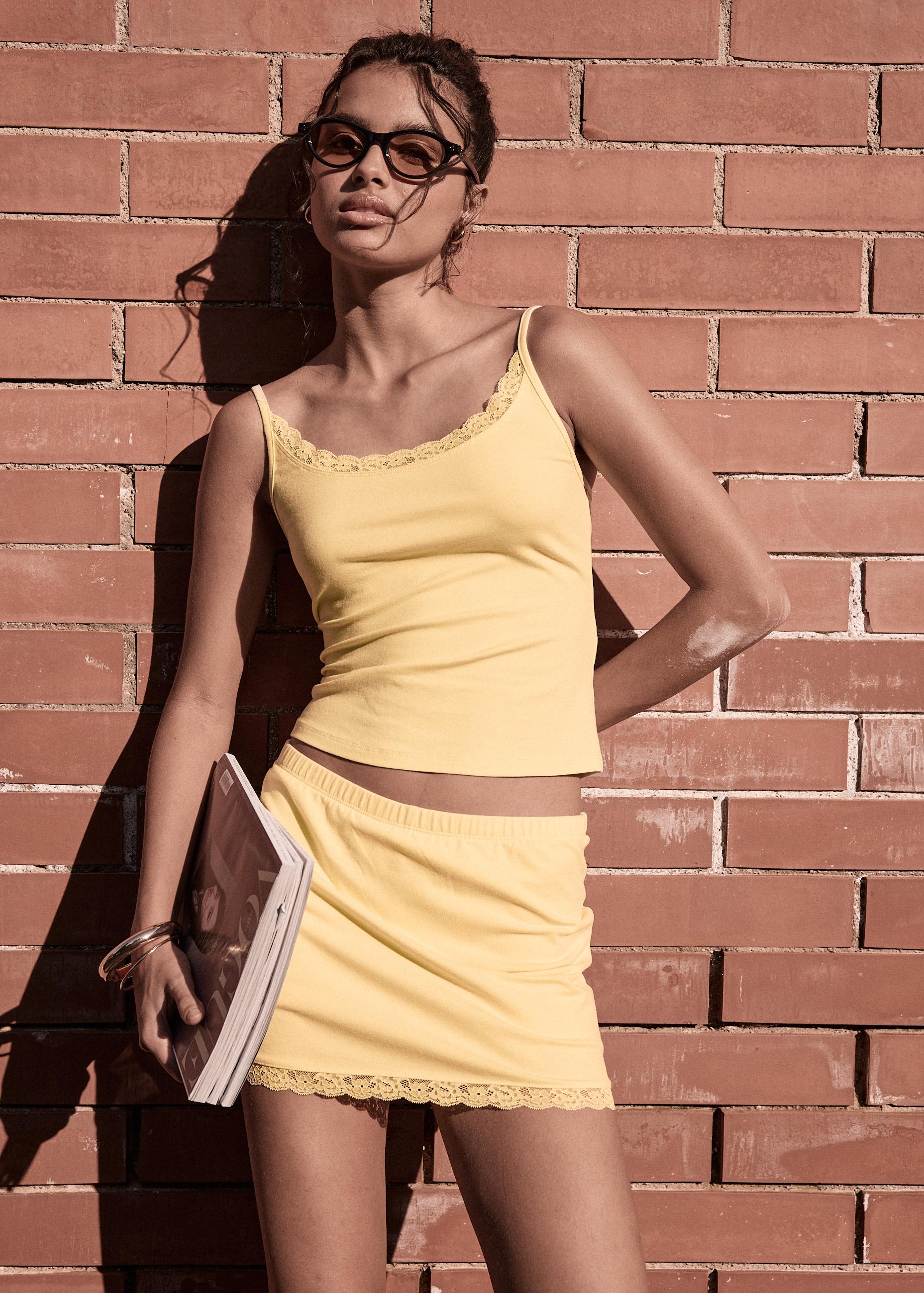 Lace trim strappy top — Pastel yellow