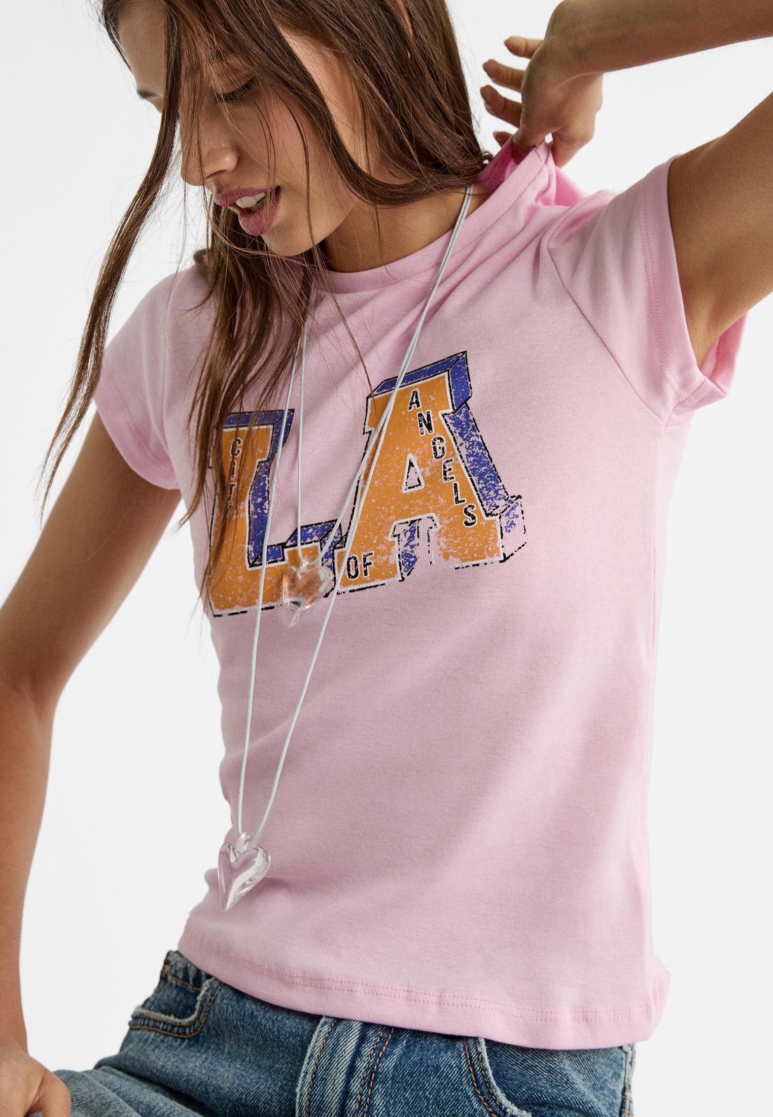 LA baskılı t-shirt