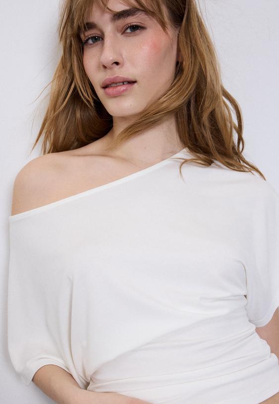 t shirt a manches courtes col bateau