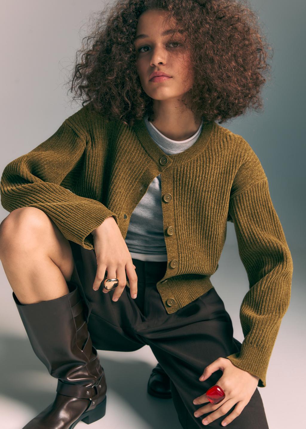 Cardigan in maglia con bottoni
