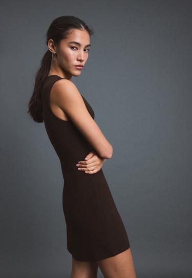 Short V-neck dress — Brown 6
