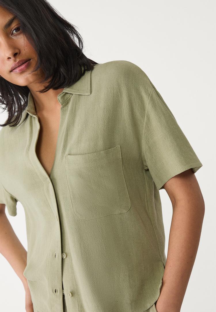 camisa manga corta con lino