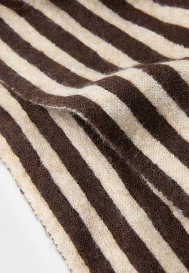 Triangular scarf — Brown 3