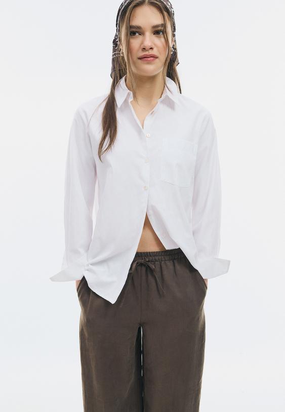 Stradivarius Chemise Basique À Poche En Popeline Blanc M