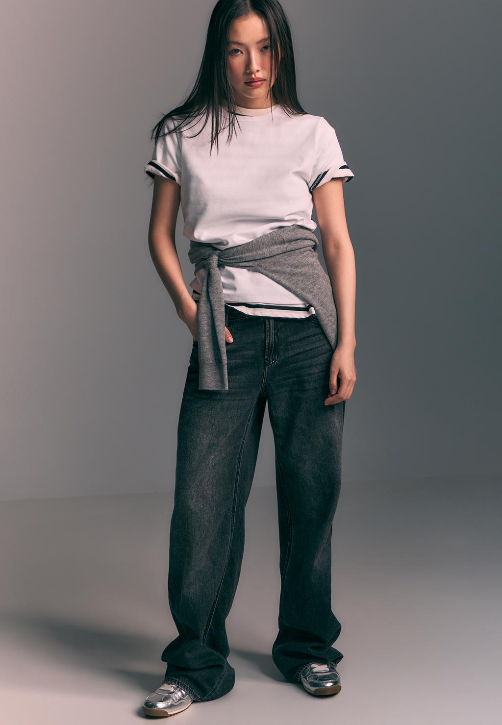 Basic T-Shirt mit weichem Griff und regulärem Schnitt