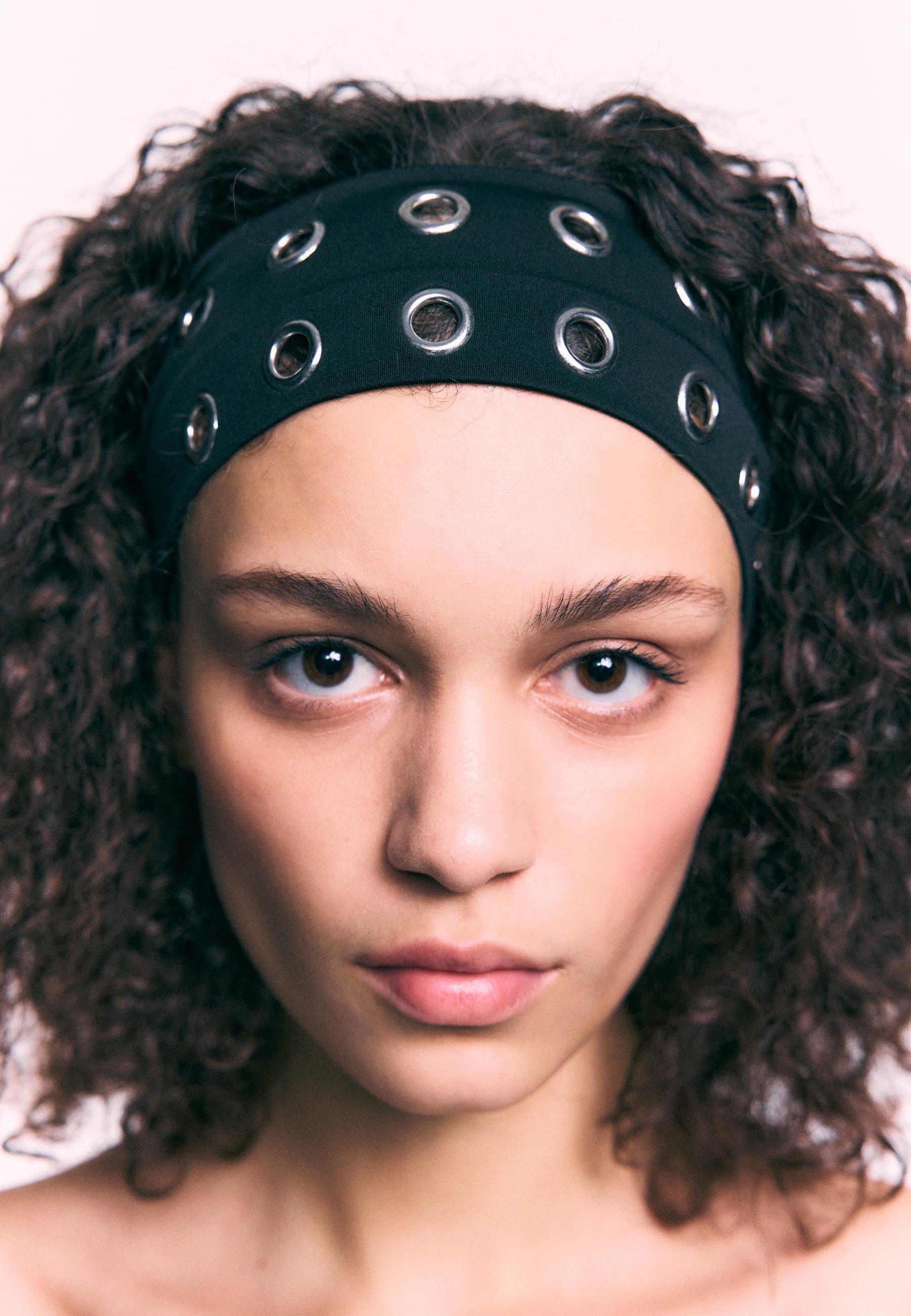 Set of 2 fur headbands with studs — Black