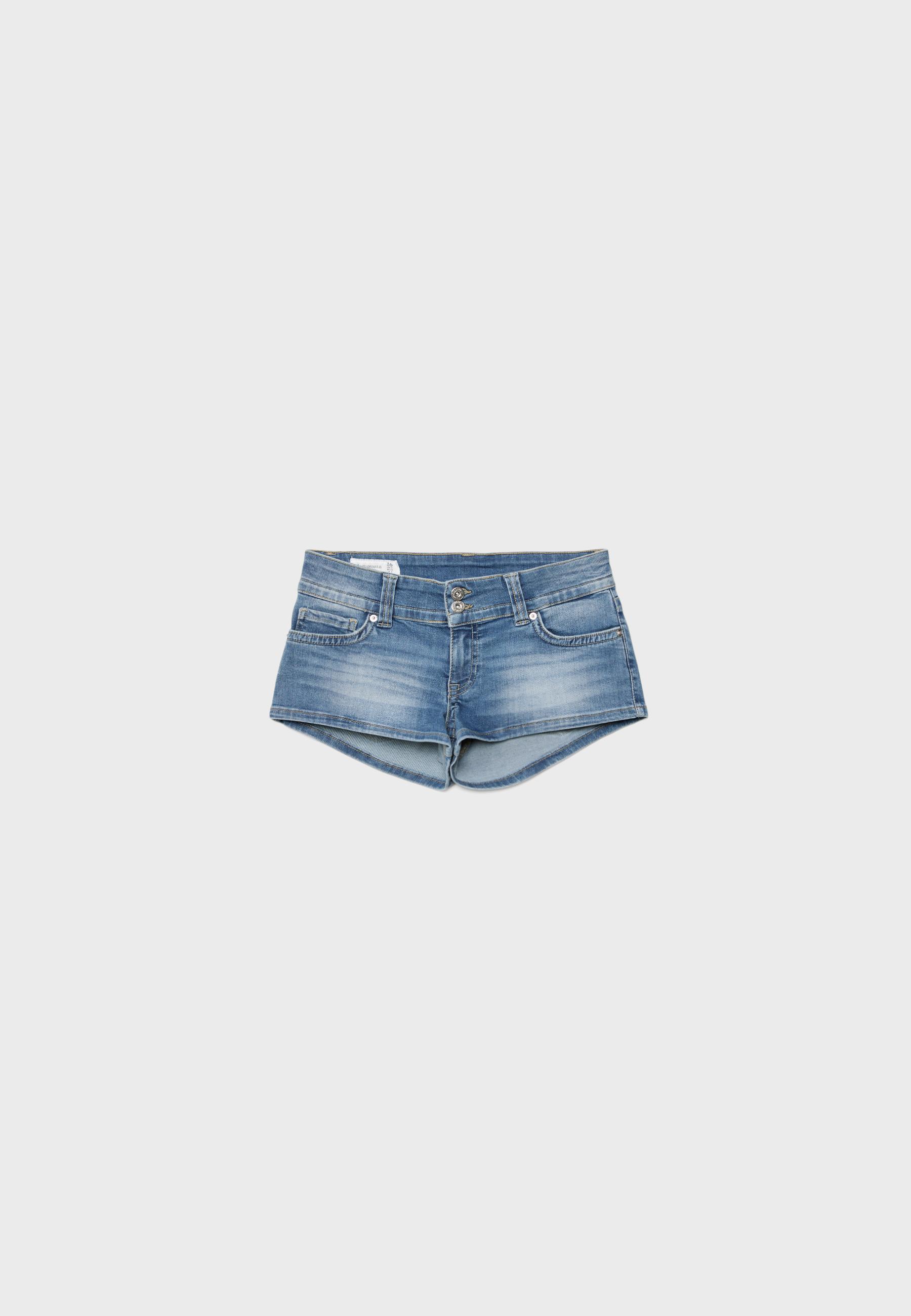 Stradivarius D76 mini denim şort görsel 5