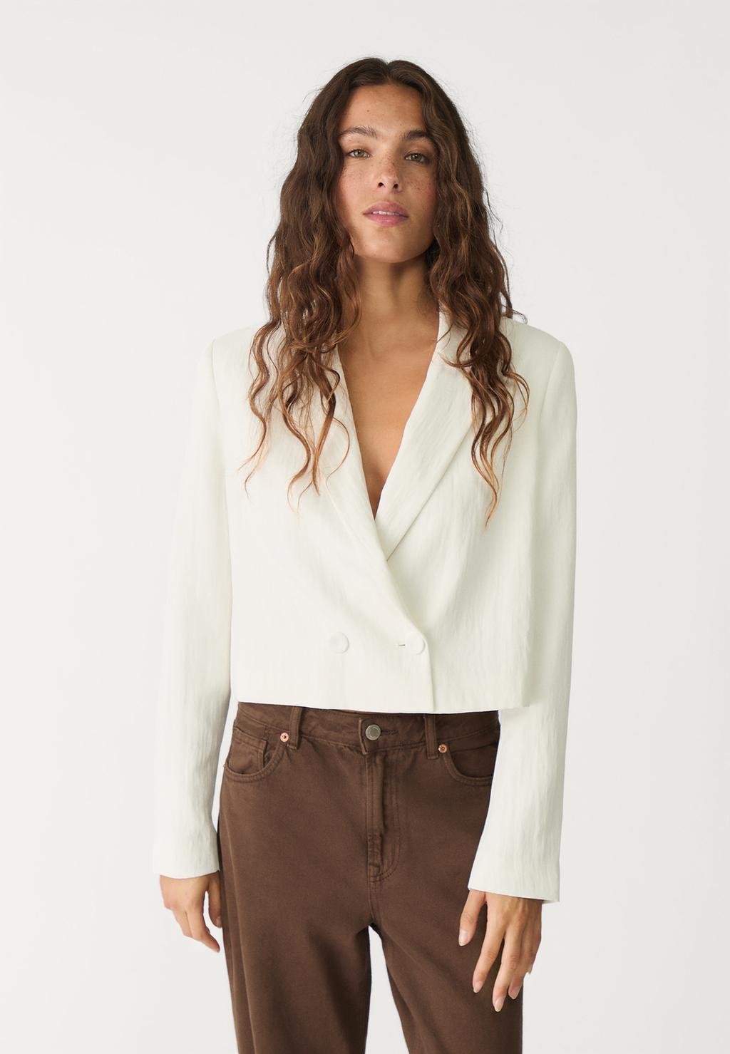 Cropped blazer with back ties