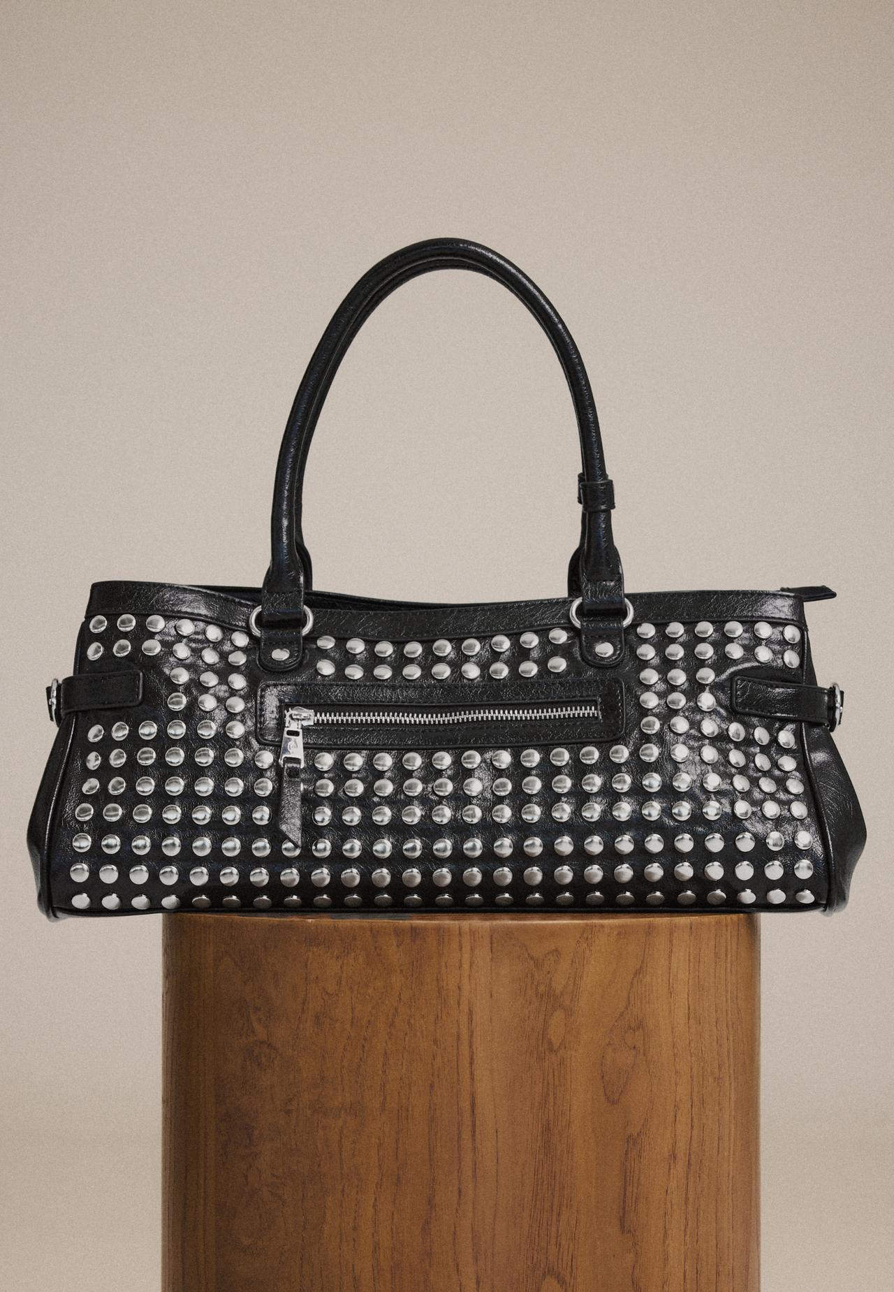 Studded shoulder bag — Black