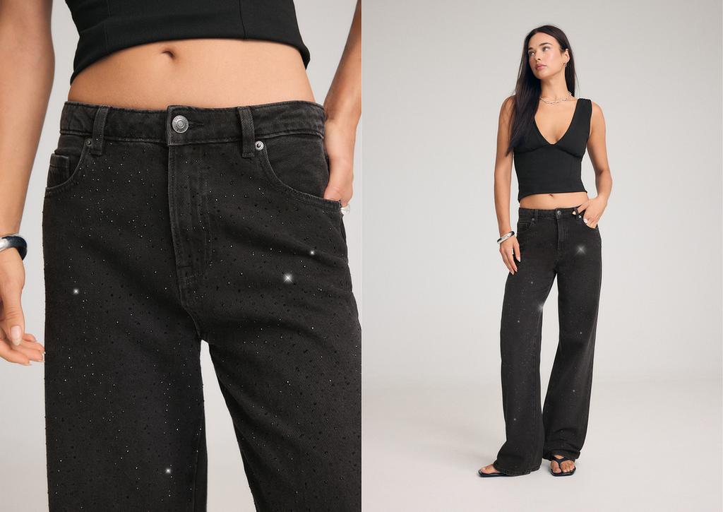 Straight-leg jeans with rhinestones