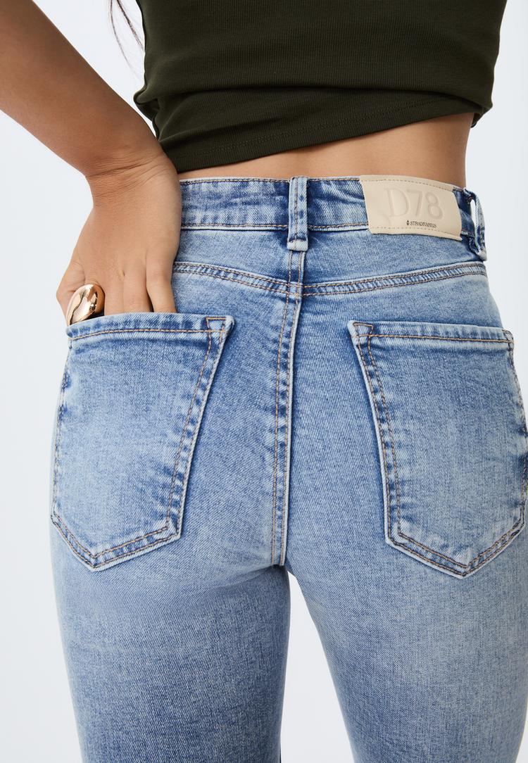 d78 jeans cropped flare