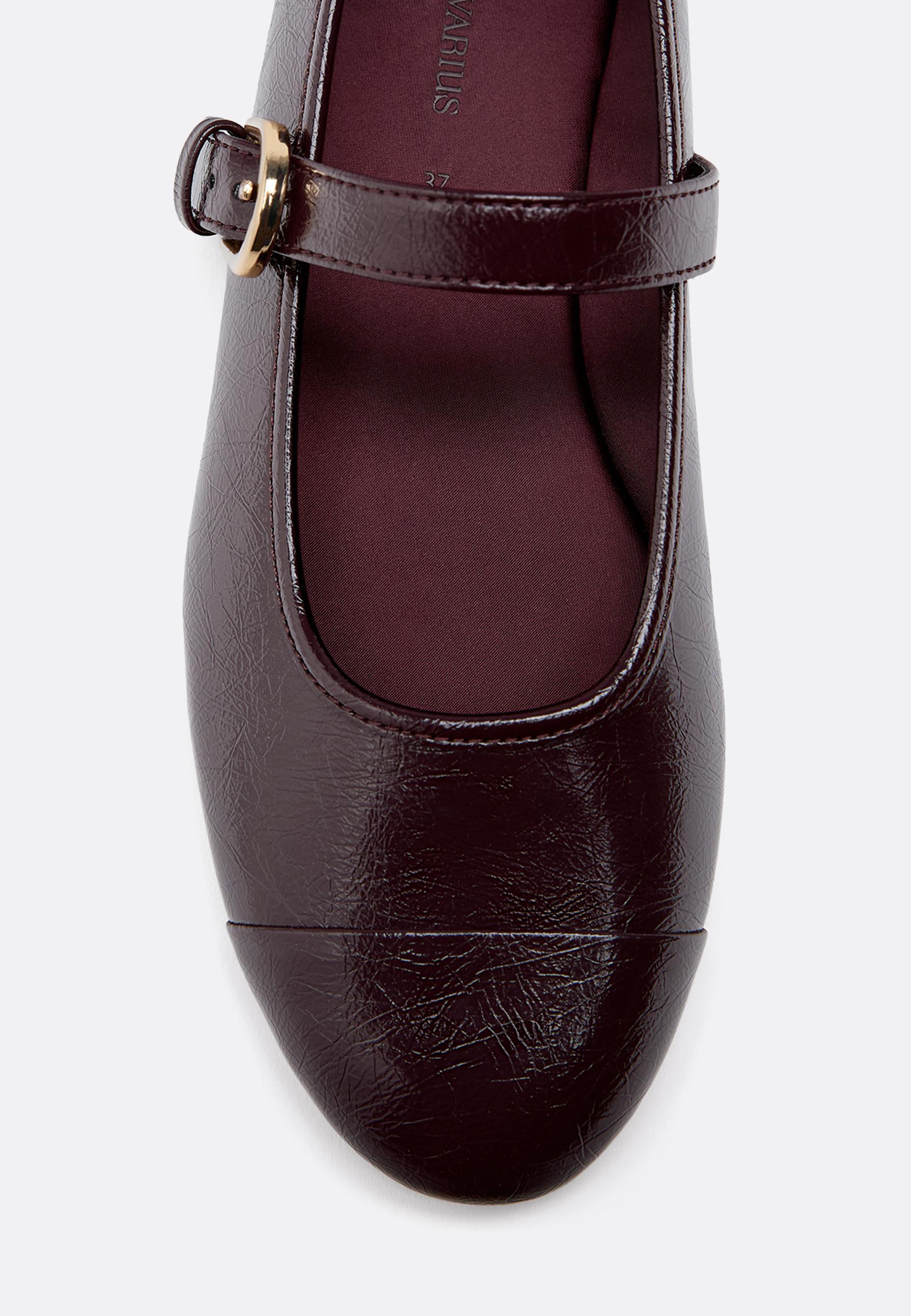 Leather effect ballet flats with toecap — BURGUNDY