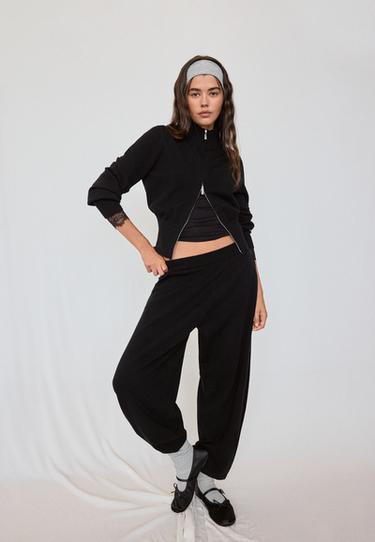 Barrel-fit knit trousers — Black 1