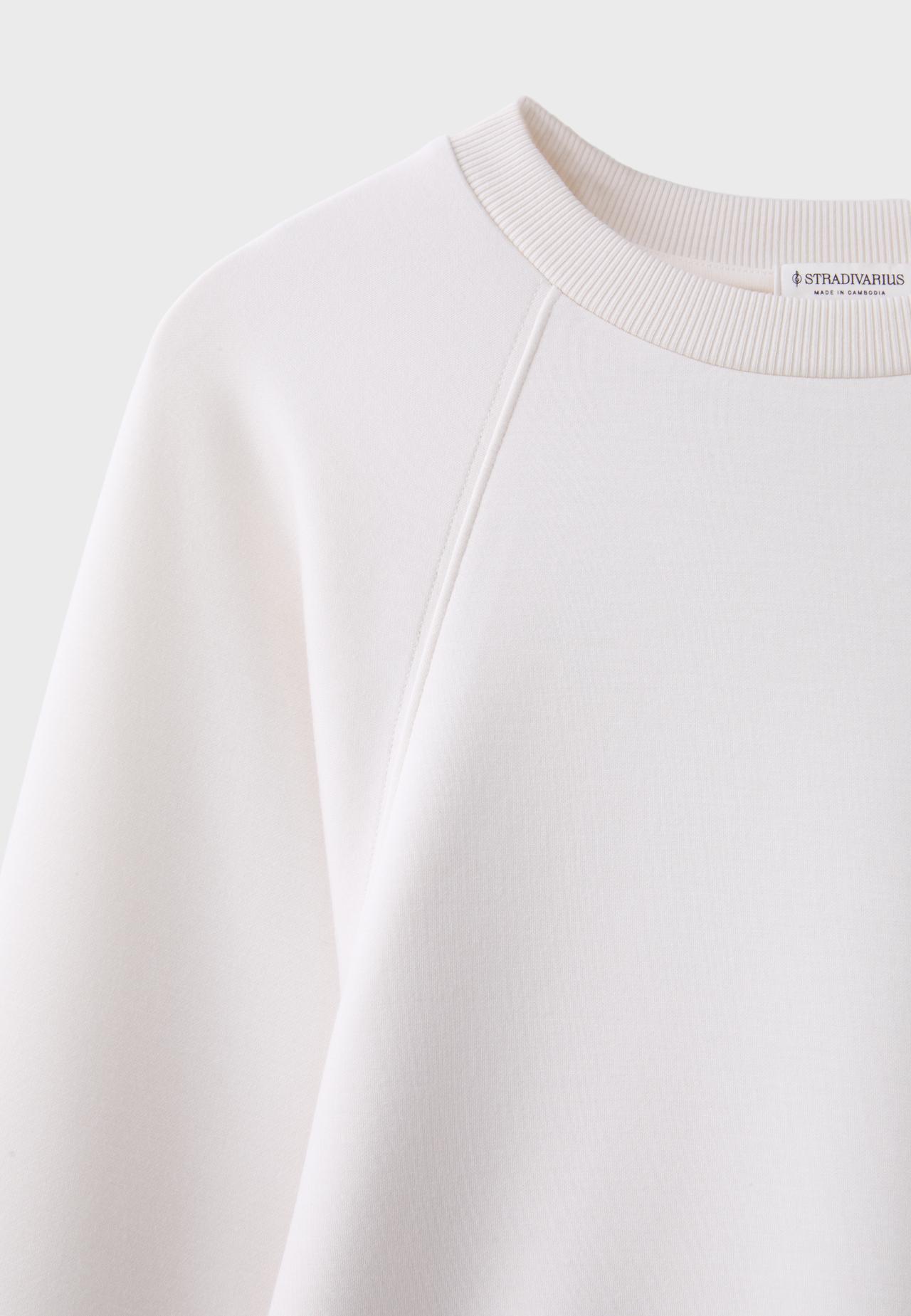 Soft-touch sweatshirt with fitted waist — Vanilla