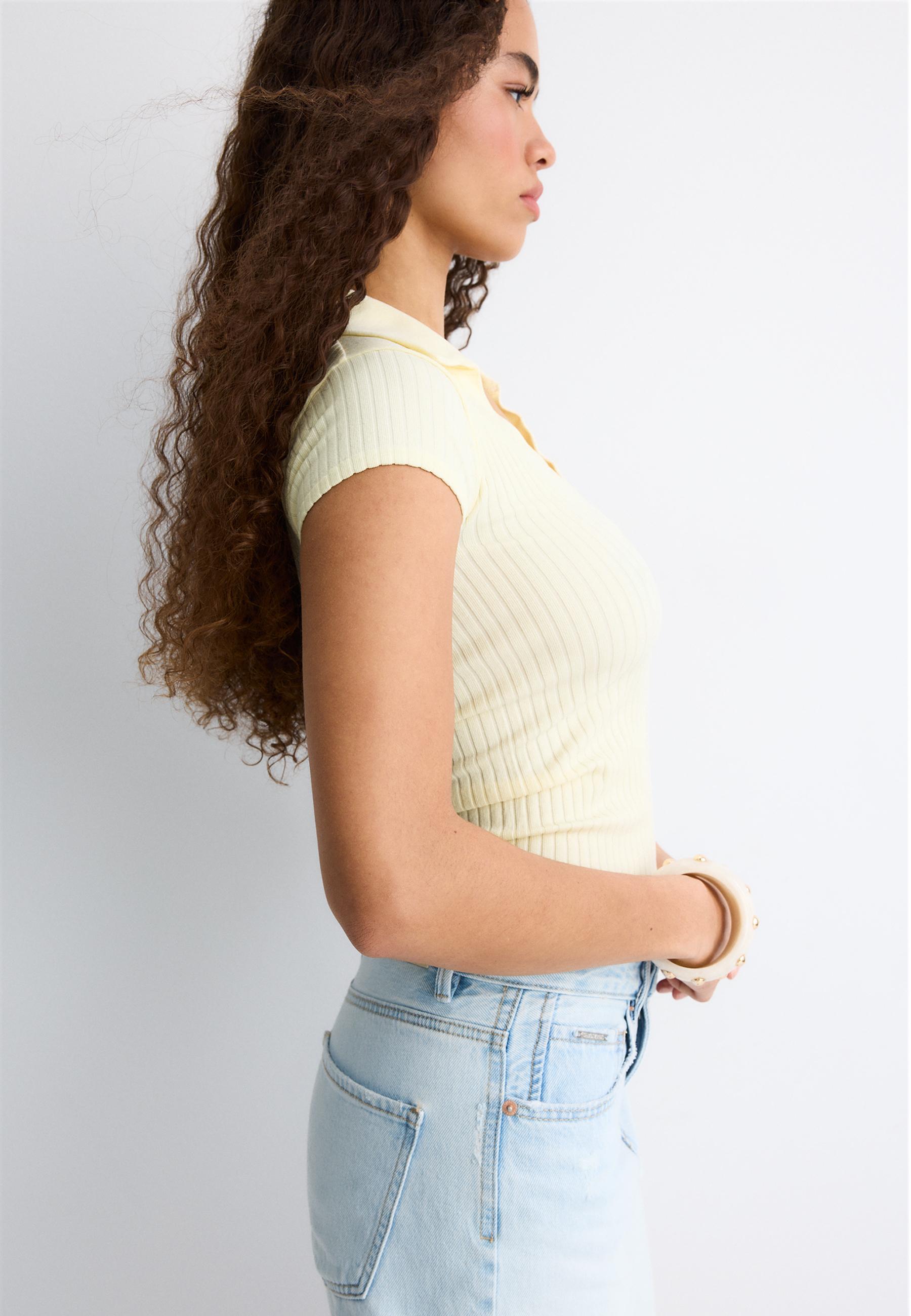 Basic seamless polo T-shirt — Pastel yellow