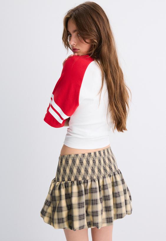 Stradivarius Raglan-T-Shirt Mit Motiv Rot Xl