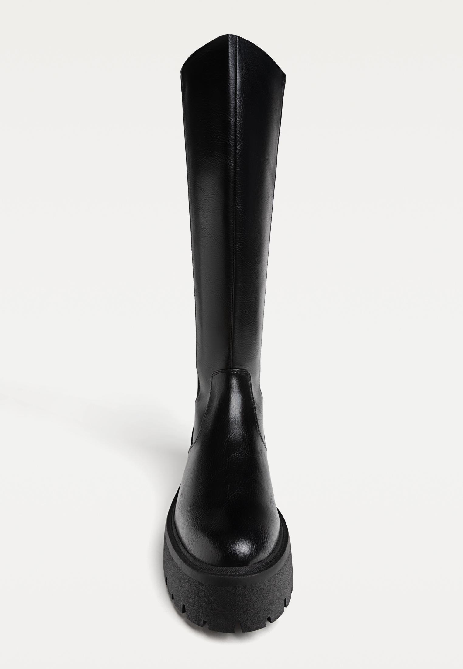 Flat knee-high boots - Women's fashion | Stradivarius United