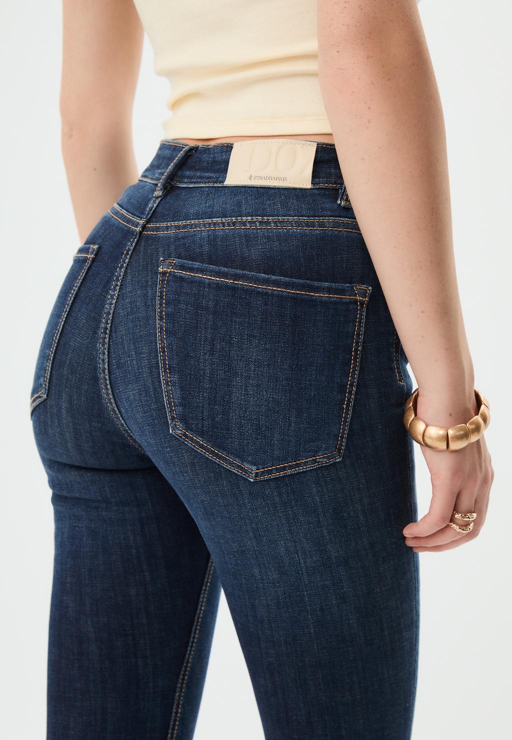 D07 Traperice regular struka i skinny kroja