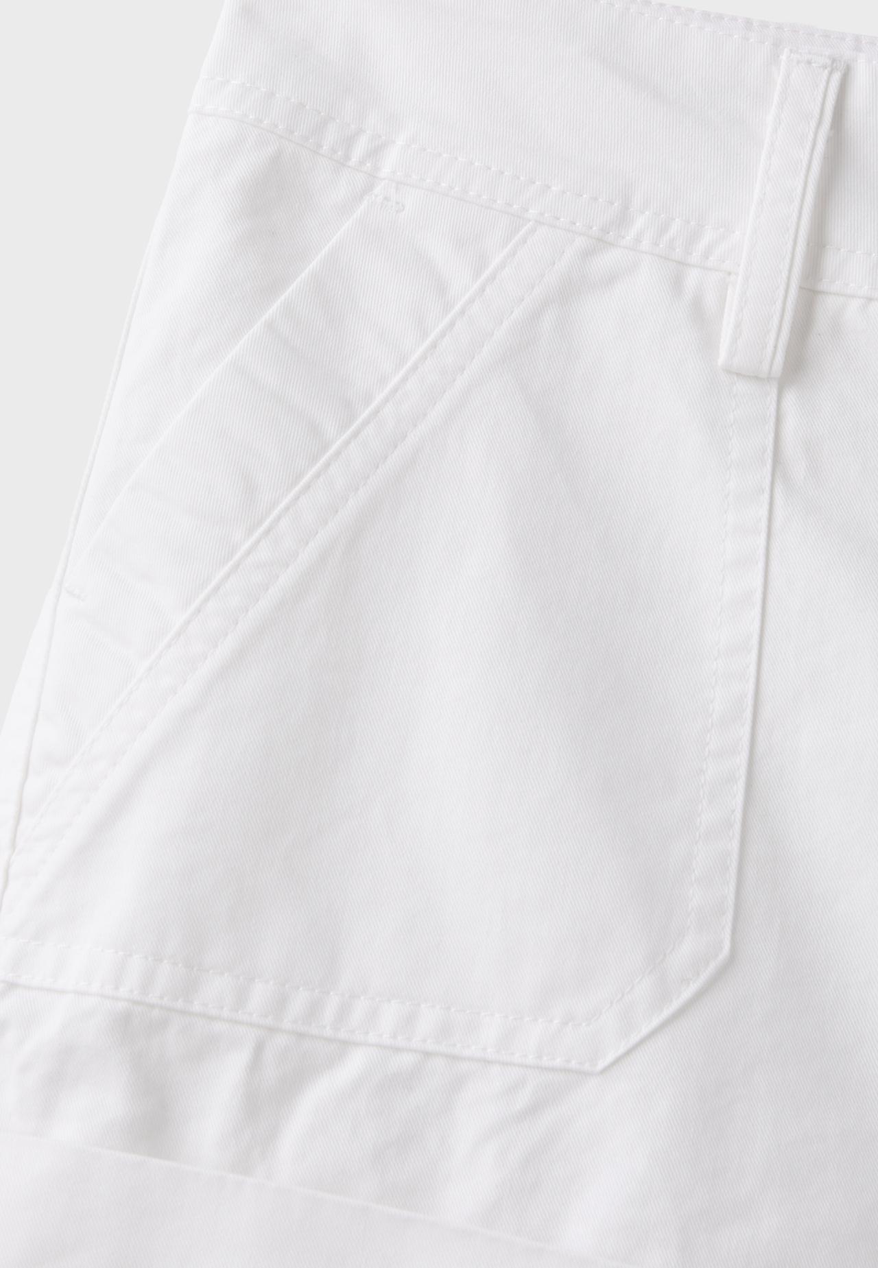Mini shorts with turn-ups — White