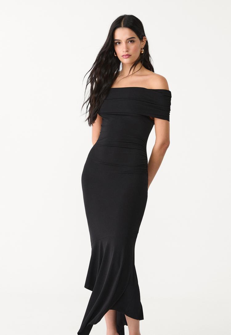 vestido midi hombros descubiertos