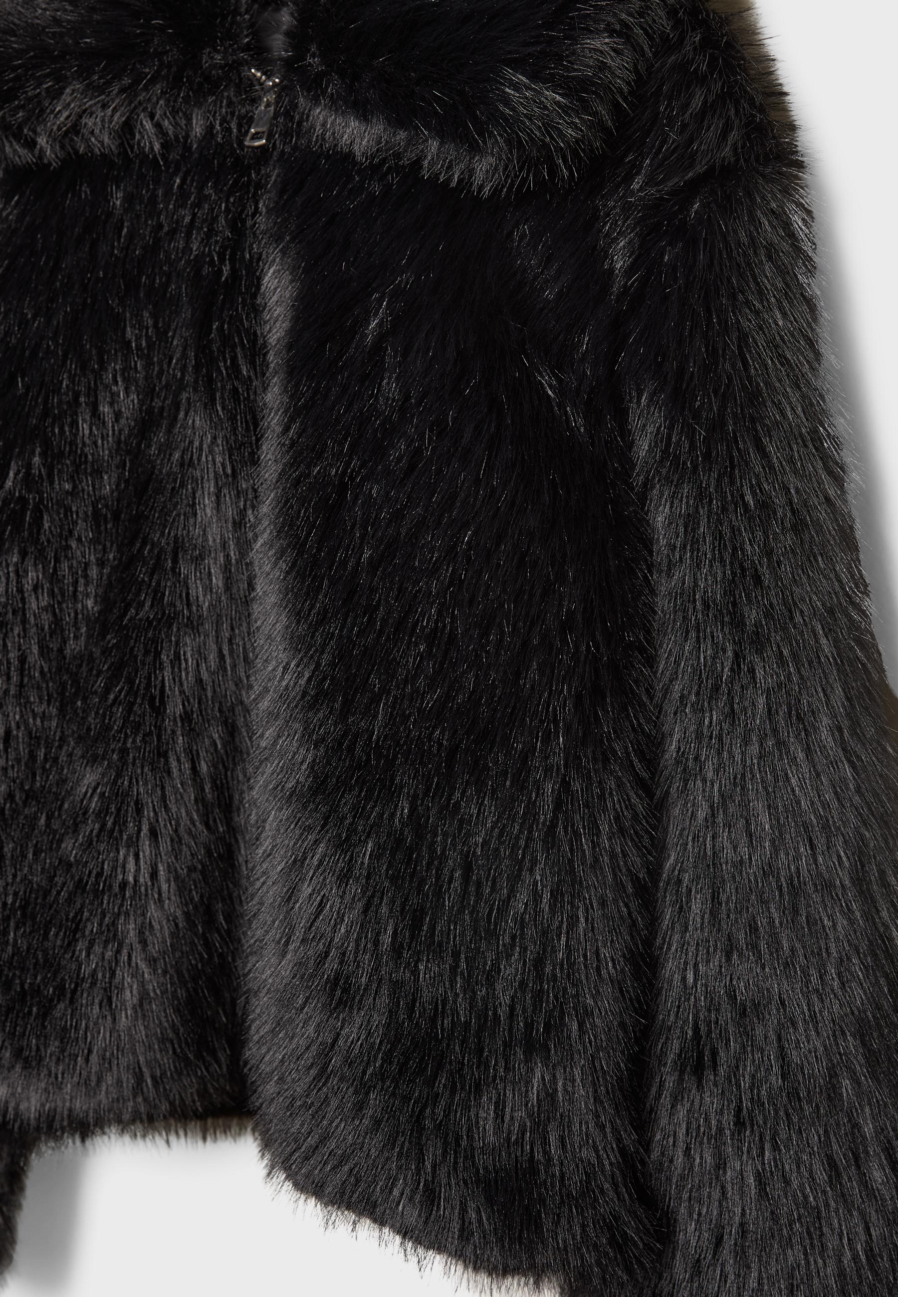 Cropped faux fur jacket - Women's fashion | Stradivarius Serbia