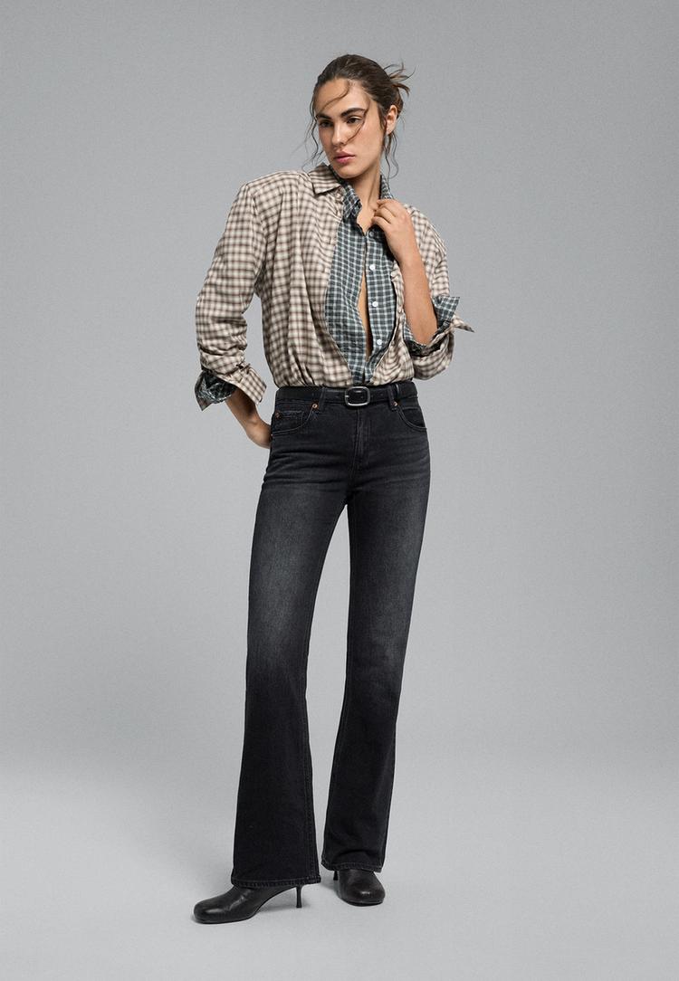 d68 bootcut jeans with belt