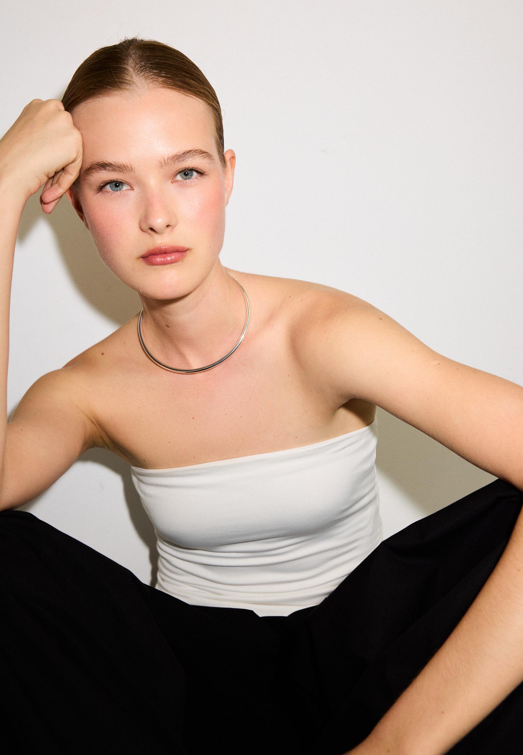 Flexible choker — Grey