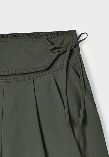 Voluminous cargo trousers with waist detail — 0-526 9