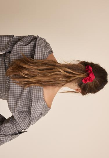 Set of 3 satin scrunchies — Olive green 2